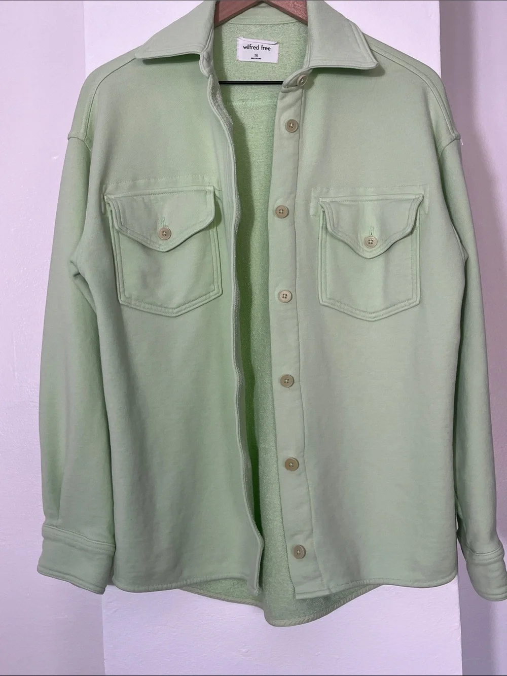 Aritzia Wilfred Free Terry
Fleece Shirt - Picture 9 of 9
